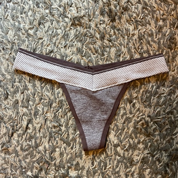 Aerie Undie Bundle - Picture 5 of 5